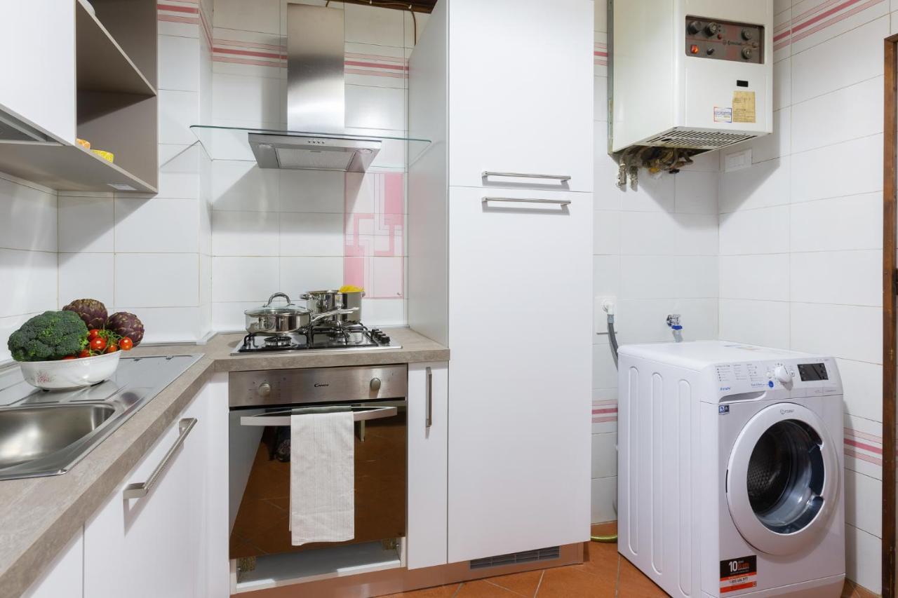 Center Ztl Lovely Apartment Ферара Екстериор снимка